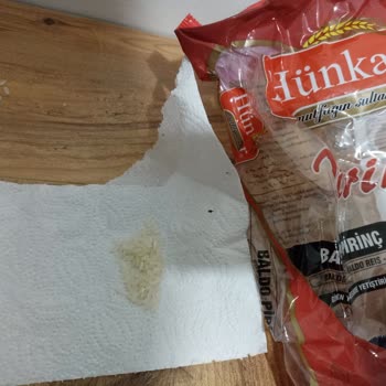 Hünkar Pirinç Paketi Açıldığında Canlı Böcek Çıktı