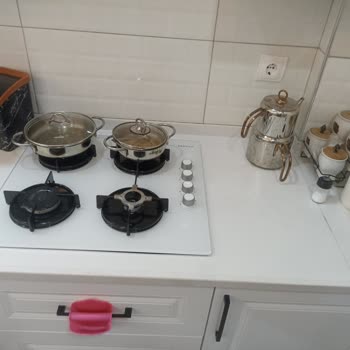 Mutfak Tezgahının Kendiliğinden Çatlaması Ve Açıklama Eksikliği