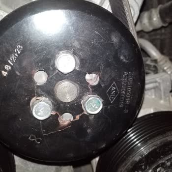 Renault Yetkili Servisinde Garanti Parça Değişimi Sonrası Hayati Parçalara Zarar Ve Umursamaz Tutum