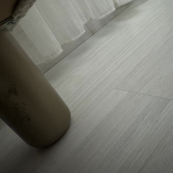 Deforme Ayaklar Ve Kararan Kumaşlar Nedeniyle Koltuk Takımının Değişimini Talep Ediyorum