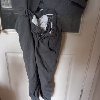 Bakım Talimatı Verilmemesi Nedeniyle Pantolonun Küçülmesi Ve Kullanılamaz Hale Gelmesi