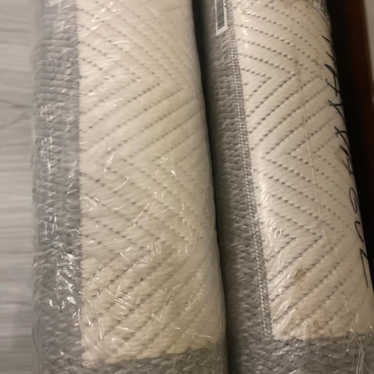 Miora Halı'dan Renk Yanlışı Ve İletişimsizlik Nedeniyle 5.000 TL İade Talebi