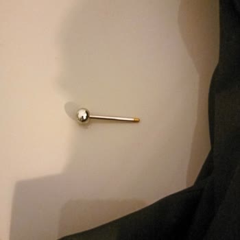 Zühre Tekstil Ürünü İlk Kullanımımda Kol Düğmesi Yerinden Kopup Düştü