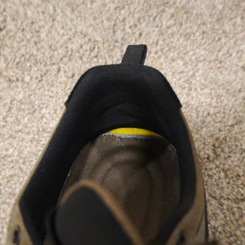 Kısa Sürede Yırtılan Ayakkabının Değişim Reddi