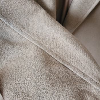 H&M Kabanının Formu Bozuldu Ve Tüylendi