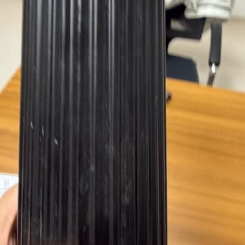 Kurumuş Çiçek Ve Kirli Vazo: Çiçek Sepeti'nde Güven Kayanı