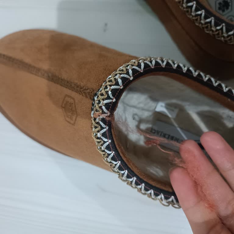 Lumberjack Ayakkabısının Dikiş İplerinin Çözülmesi Üretim Hatası Olarak Değerlendirilmesi