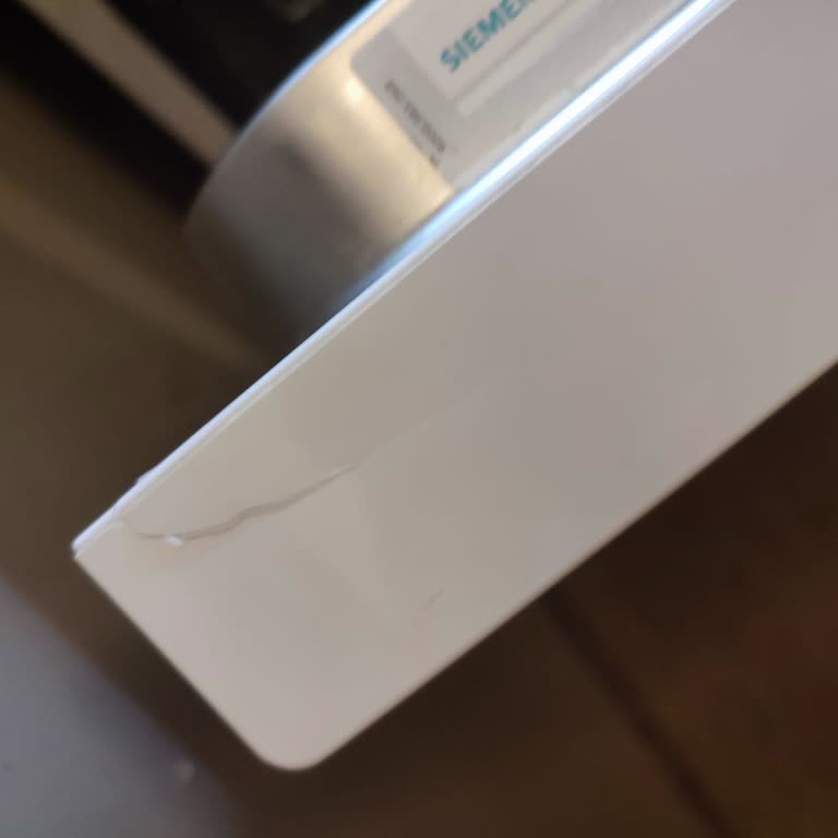 Garanti Dışı Kapak Çatlağı Ücret Talebi Ve Müşteri Şikayeti