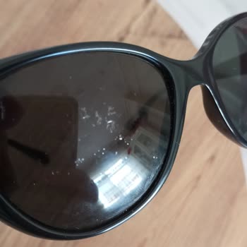 Desgaste total en lentes Vogue y sin respuesta del servicio al cliente