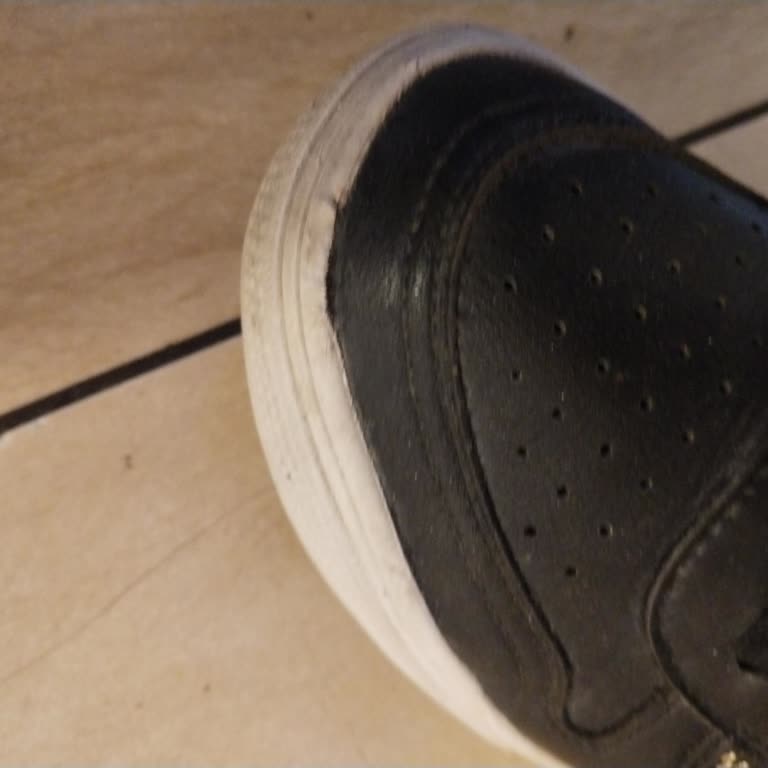 Skechers Kadın Ayakkabısında Kısa Sürede Yırtılma Ve Değişim Talebi Reddedildi