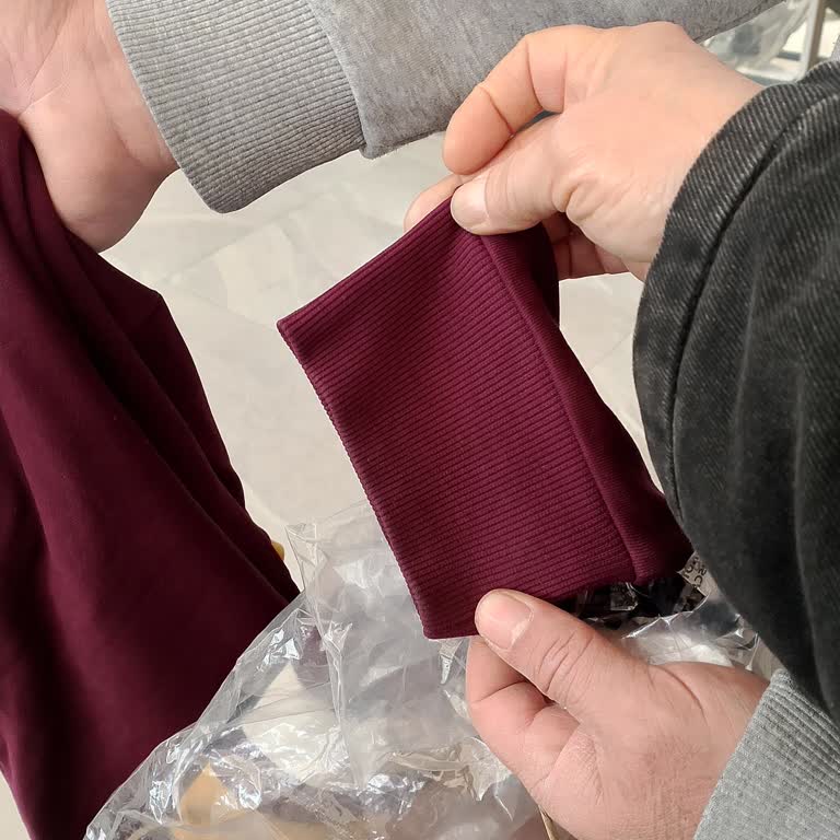 4 Gün Kullanımda Deformasyon Gösteren Hummel Sweatshirt Ve Tekrarlanan Değişim Reddi