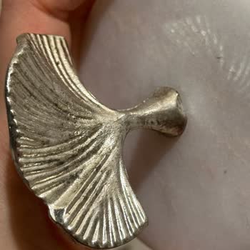 Mermer Dekor Banyo Takımının Plastik Parçaları 9 Ayda Paslanıp Kararmaya Başladı