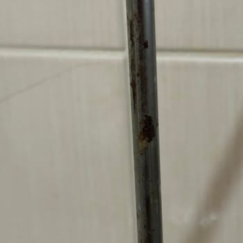 Mermer Dekor Banyo Takımının Plastik Parçaları 9 Ayda Paslanıp Kararmaya Başladı