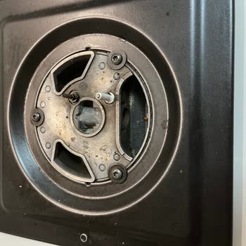 Garanti Süresi İçinde Paslanma, Kırılma Ve Arızalar Yaşayan Set Üstü Ocak İçin Ürün Değişimi Talebi