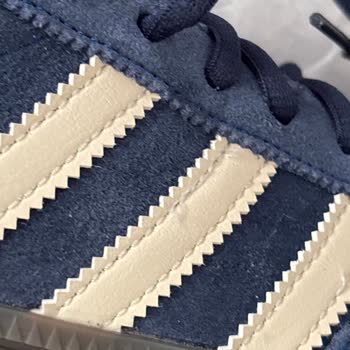 Adidas Spesyal Ayakkabısının Tabanı Ayrılmış Ve Dikişleri Özensiz Hızlı İade Talebi