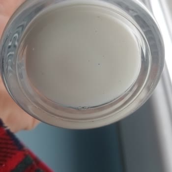 Bebek Sütünde Siyah Parçalar Ve Güvenlik Endişesi