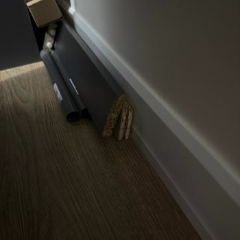 Montaj Sırasında Kırılan Gardırop İçin Açıklama Ve Çözüm Talebi