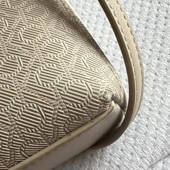 Calvin Klein Çantada Kısa Sürede Deformasyon, Boyner’in İncelemesini Reddetmesi