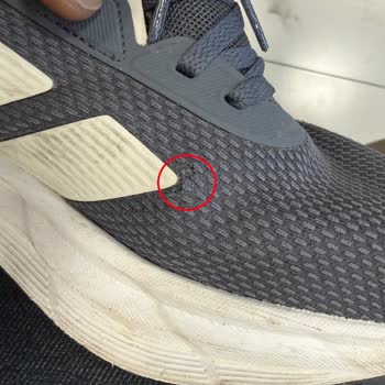 Yeni Aldığım Adidas Ayakkabım 10 Günde Yırtıldı, Garantisi Reddedildi