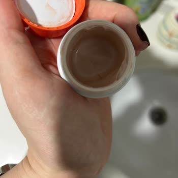 Bozulmuş Göz Kremi Ve Yetersiz Müşteri Desteği