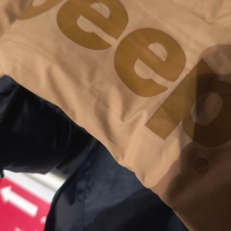 Jeep Montunun Kalite Kusuru Ve Boyner Mağazası Tarafından Kullanıcı Sorumluluğu Reddi