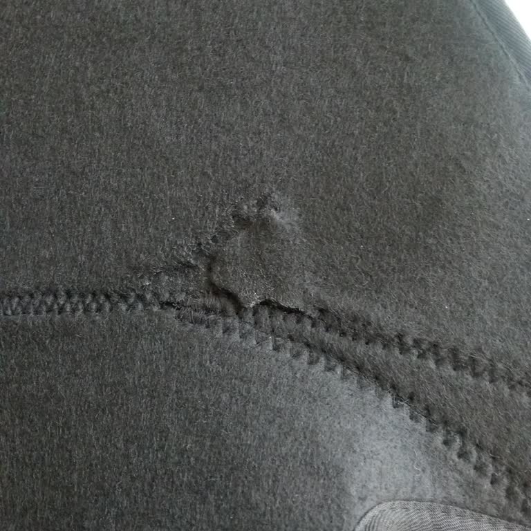 Yırtık Torpido Koruyucu Kılıf Ve İletişimsiz Satıcıya Karşı Değişim Talebi