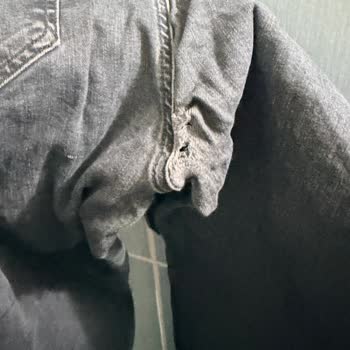 Kısa Sürede Yırtılan Mavi Kot Pantolon İçin Değişim Ve Hediye Çeki Talebi