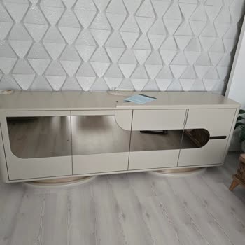 Yan Sehpanın Eksik Gönderilmesi Nedeniyle Salon Takımı Anlaşması Bozuldu