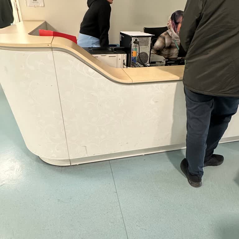 Cemil Taşçıoğlu Şehir Hastanesi Danışma Personelinin Saygısız Ve İlgisiz Tavırları