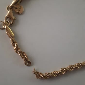 Reis Kuyumculuk Burgu Bilezik Aynı Yerinden Kopuyor