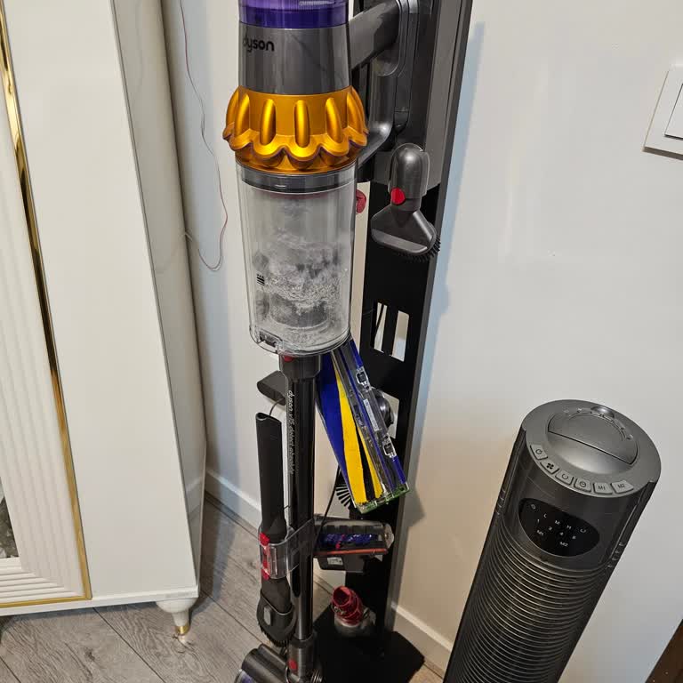 Dyson V15 Süpürge Ani Arıza: Şarj Almıyor