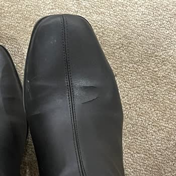 Deri Botun Kısa Sürede Yırtılması Ve Deforme Olması Nedeniyle İade Talebi