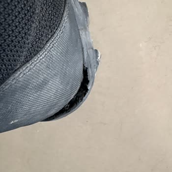 Greyder Botunun Topuk Yapışkanı Kısa Sürede Ayrıldı Mağaza Kullanıcı Hatası Dedi