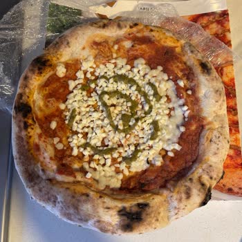 Lievito Dondurulmuş Pizza Ambalajı Gerçek İçeriği Yanıltıyor