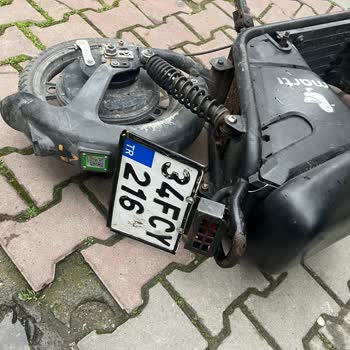 Martı Mopedinin Aracımın Kapısına Çarpması Ve Hasarımın Tamamı İçin Tazminat Talebi