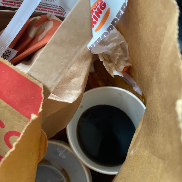 Kapağı Olmadan Gelen Kola Giysilerimi Kirletti, Ücret İadesi Ve Telafi Talebim