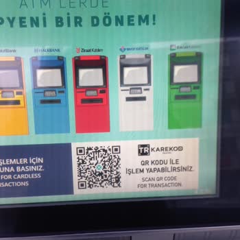 Halkbank ATM Paramı Yuttu, Müşteri Temsilcisi 22 Dakika Bekletiyor