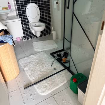 Duşakabin Patlaması Çocuğu Yaraladı Ve Şirketin Saygısız Tutumu