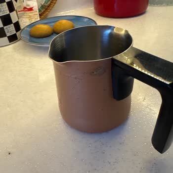 Arçelik Kahve Makinesinde Boya Atması Sorunu