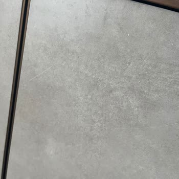 Çizik Ve Kırık Mobilyalar İçin Servis Gelmedi Ve Personel Saygısız Davrandı