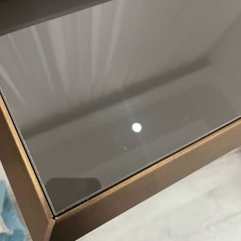 Çizik Ve Kırık Mobilyalar İçin Servis Gelmedi Ve Personel Saygısız Davrandı