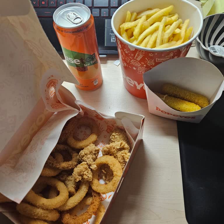 Ramazan İftarında Eksik Tavuk Burger Ve Teslimat Sorunu