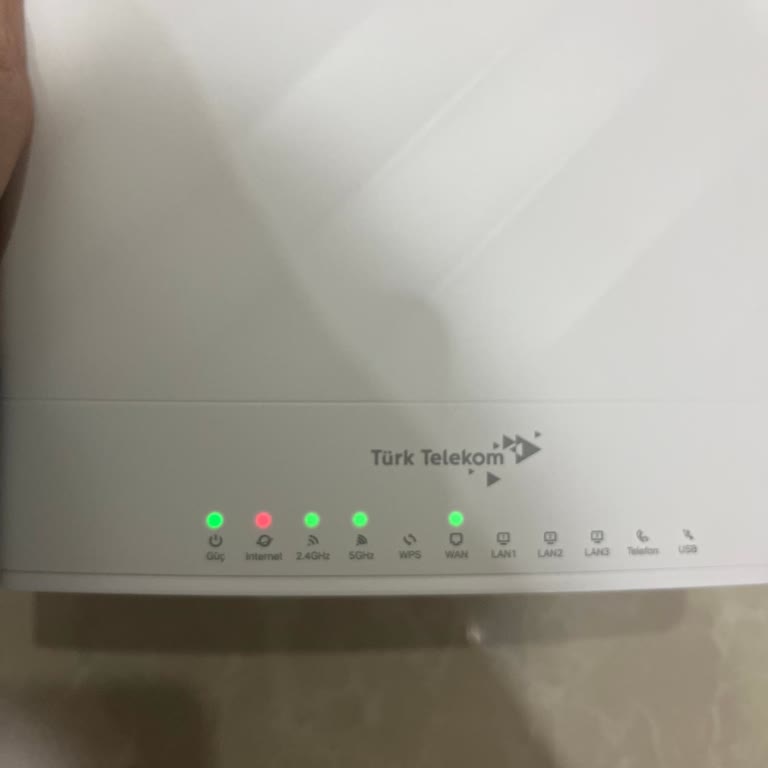 Modem Değişimi Sonrası İnternet Kesintisi Ve Müşteri Hizmetlerine Ulaşılamıyor