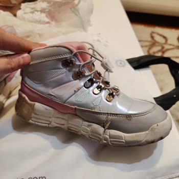 Vicco Çocuk Ayakkabısının Üç Ayda Yıpranması Ve Mağaza Red Kararı