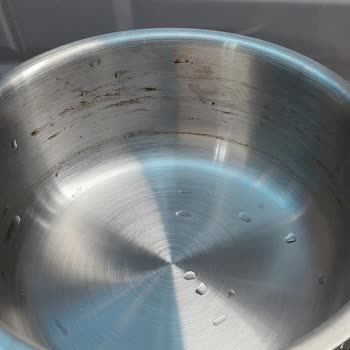 İdefix'ten Aldığım Tencere İlk Kullanımda Paslandı Ve Satıcı Cevap Vermedi