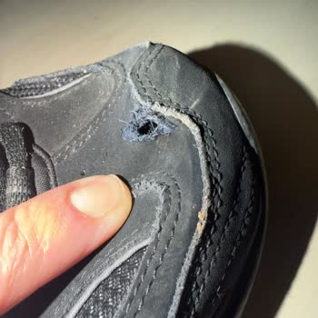 Kısa Sürede Yırtılan Skechers Ayakkabısı Üretim Hatası İade Talebi