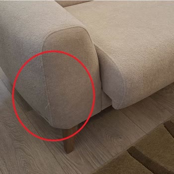 Pati Dostu İddiası Yanıltıcı, Koltuk Takımı Kumaşı Anında Zarar Gördü