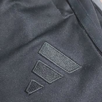 Adidas Gaziemir Mağazasında Tekstil İade Sorunları