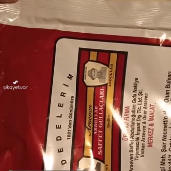 Arseven Abdullah Saffet Güllaçları Yapışmış Yaprakları