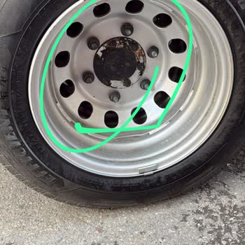 Sıfır Kilometrede Paslı Jant Göbeği Ve Yetkili Servisin Çözüm Eksikliği